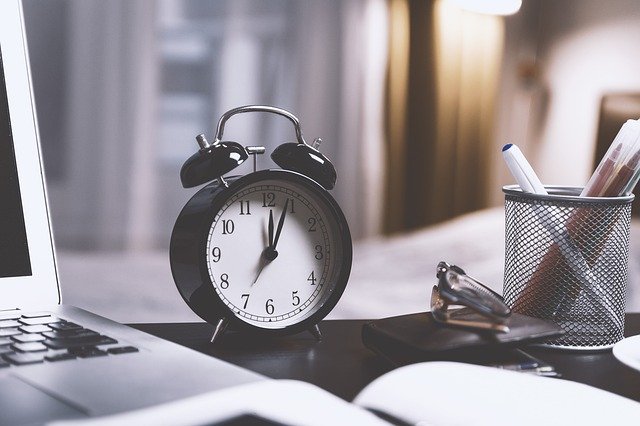 time-g09704a49c_640